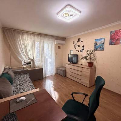 Buy apartment - Kyiv, Onore De Balzaka (Onore Balzaka) street56, Trojeshchyna. Sale of real estate - Desnyanskyi area, secondary market and new building cheap, price up to 55000$, announcement no.1915615 фото 1