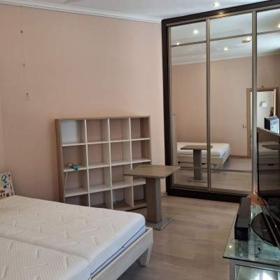 Buy apartment - Kyiv, Rustaveli Shota street4, Pecherskyi r-n (city ​​center). Sale of real estate - Pecherskyi area, secondary market and new building cheap, price up to 270000$, announcement no.1957435 фото 5