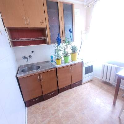Buy apartment - Kyiv, Budivelnykiv street1, Darnytska ploshcha. Sale of real estate - Dniprovskyi area, secondary market and new building cheap, price up to 35000$, announcement no.2049976 фото 1